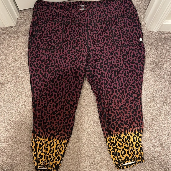 Torrid active leggings size 5x - Picture 2 of 4